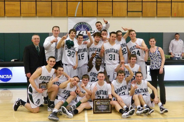 Men’s Basketball takes the NAC title