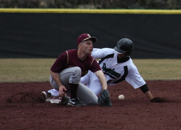 Baseball team comes up short against Norwich