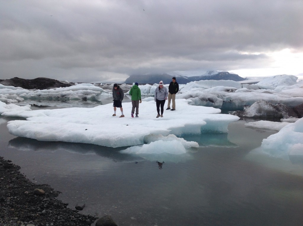 Students travel to Iceland in the name of geology