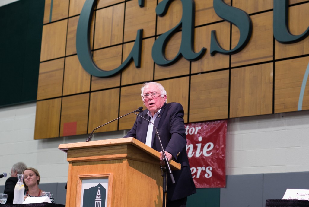 Bernie unveils new free-tuition legislation at CU